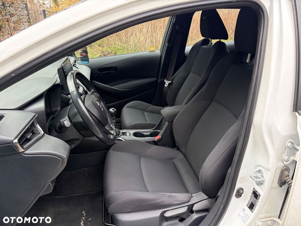 Toyota Corolla - 23