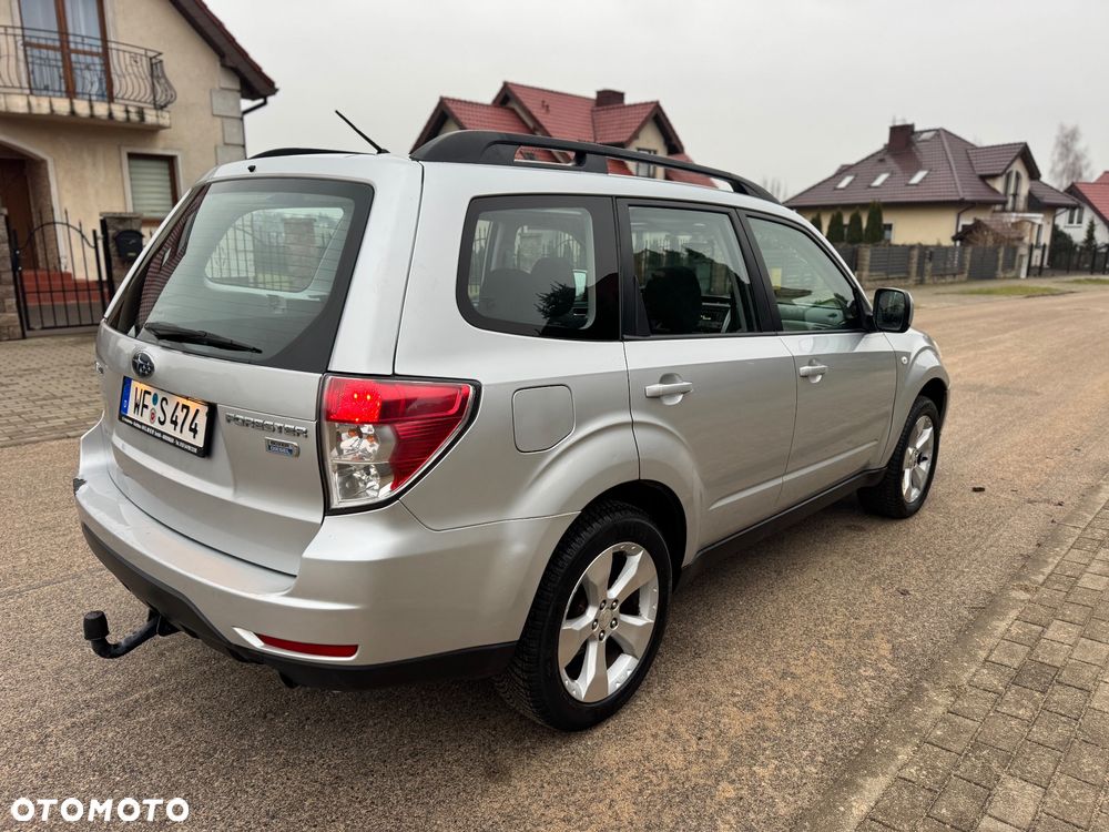 Subaru Forester 2.0D Exclusive - 4