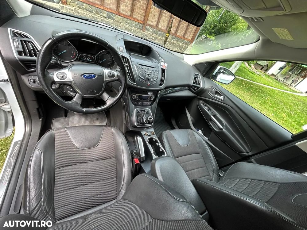 Ford Kuga 2.0 TDCi 2x4 SYNC - 6