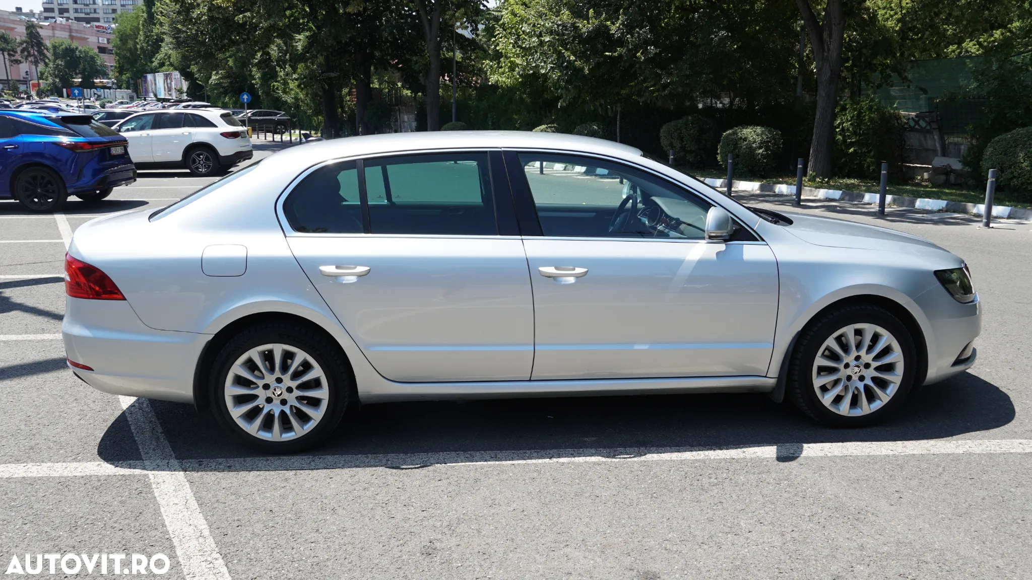 Skoda Superb 2.0 TDI 4X4 Ambition - 5