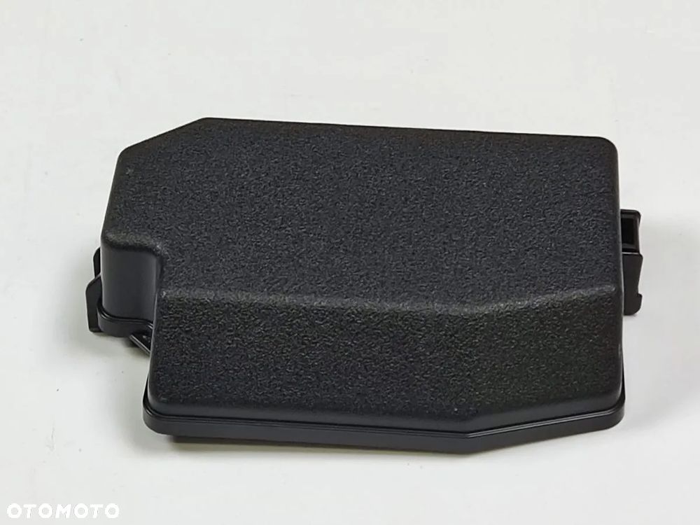 MITSUBISHI OUTLANDER PHEV 20-22r Pokrywa Skrzynki Bezpieczników - 2