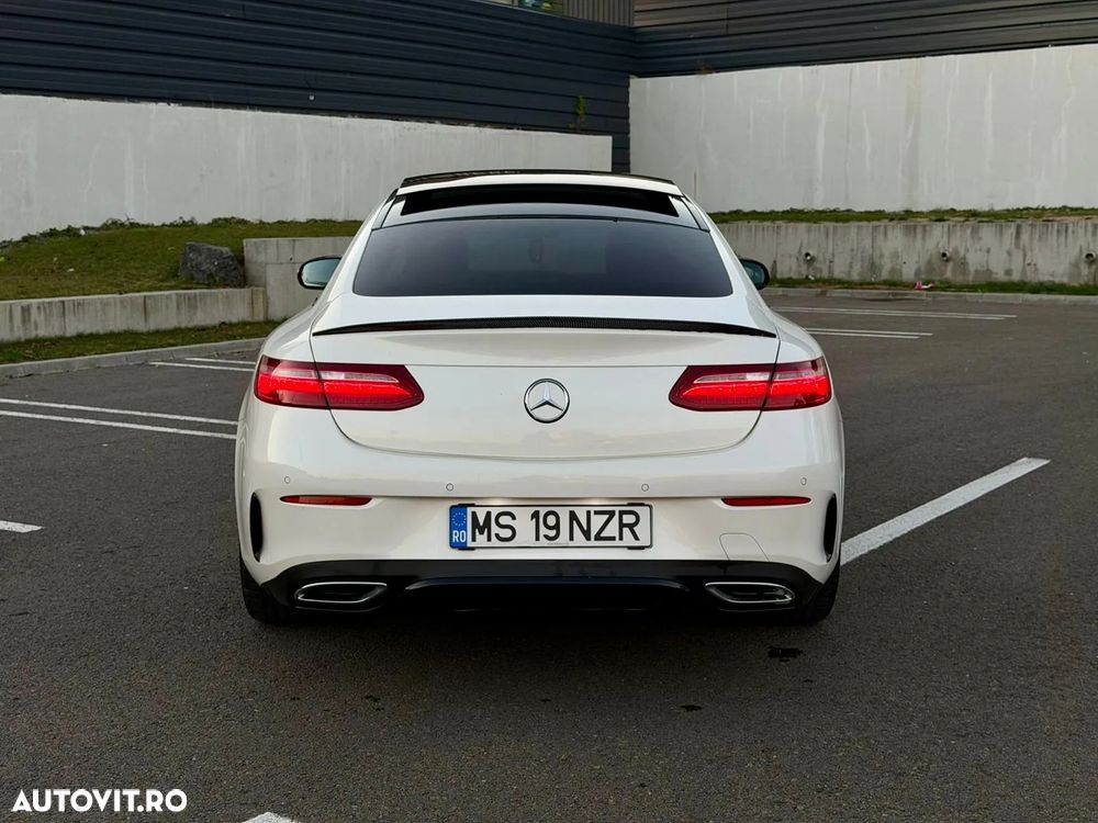 Mercedes-Benz E 220 d 4Matic Coupe 9G-TRONIC AMG Line - 9