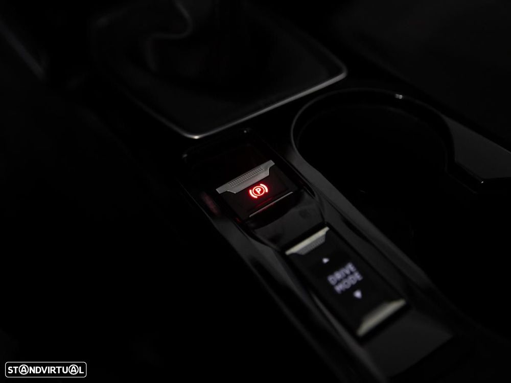 Peugeot 2008 1.5 BlueHDi Allure Pack - 16