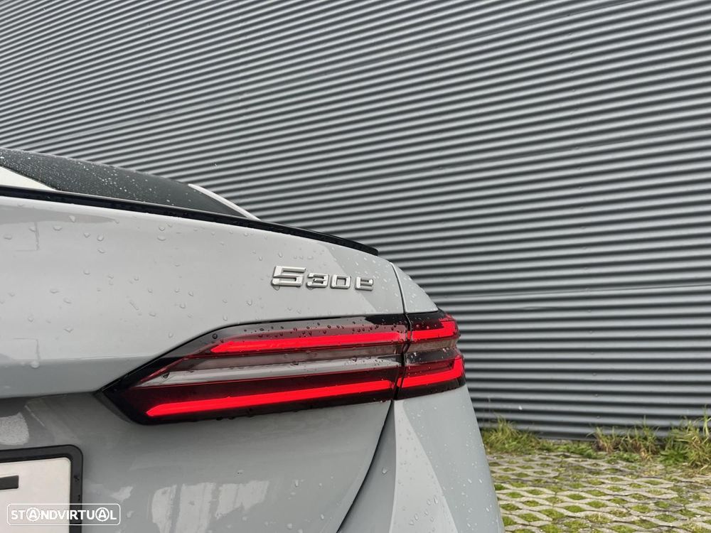 BMW 530 e Pack Desportivo M Pro - 25