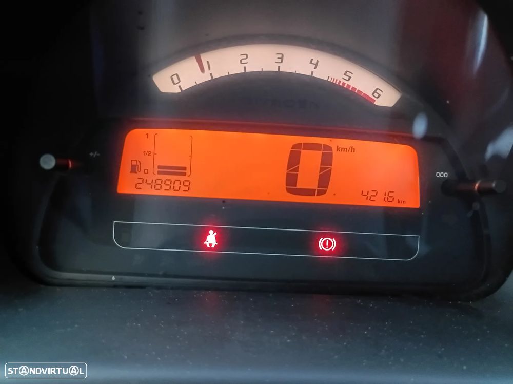 Citroën C2 1.4 HDi VTR - 8