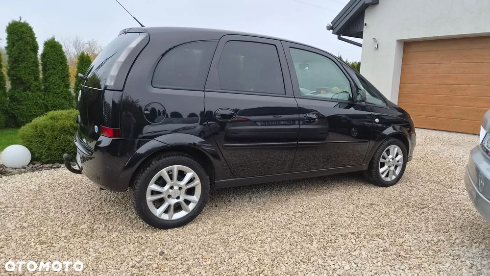 Opel Meriva 1.6 16V Cosmo - 17
