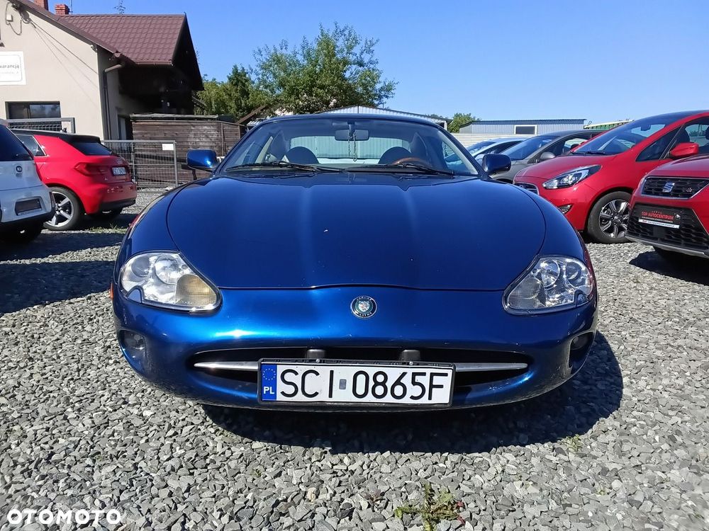 Jaguar XK8 - 6