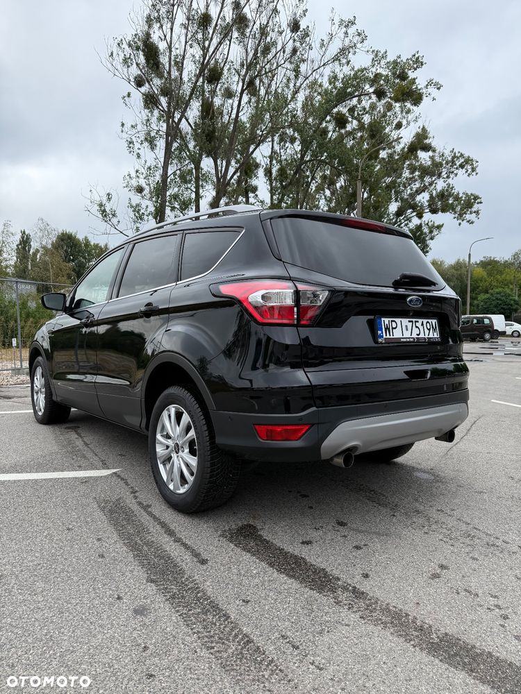 Ford Kuga 1.5 EcoBoost 2x4 Titanium - 6