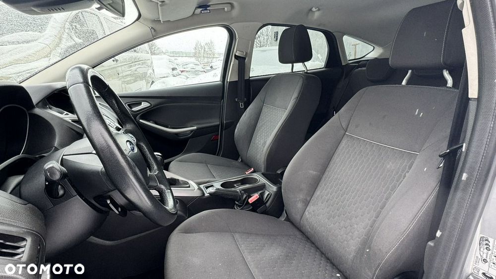 Ford Focus - 8