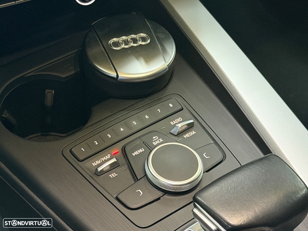 Audi A4 Avant 2.0 TDI S tronic quattro - 22