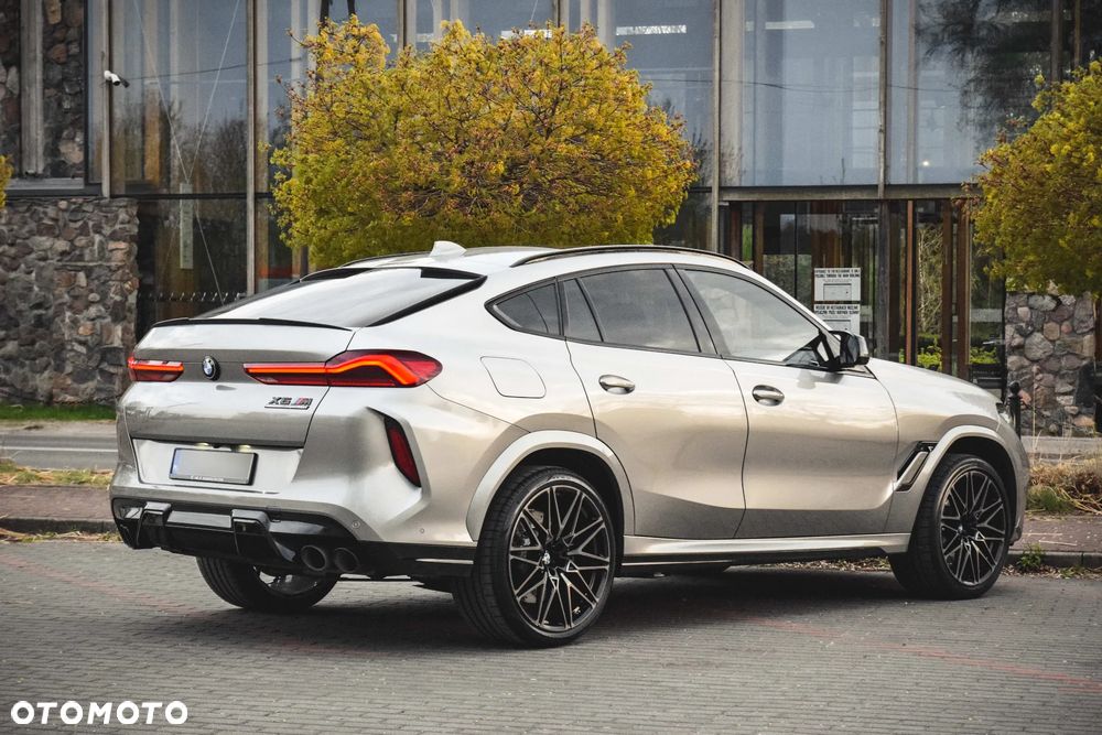 BMW X6M - 12