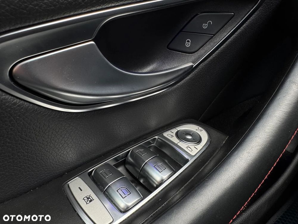 Mercedes-Benz CLS - 28