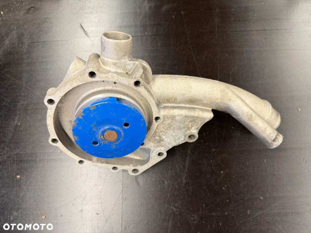 Pompa wody SKF VKPC 88619 Mercedes W124 W201 2.0 2.3 - 2