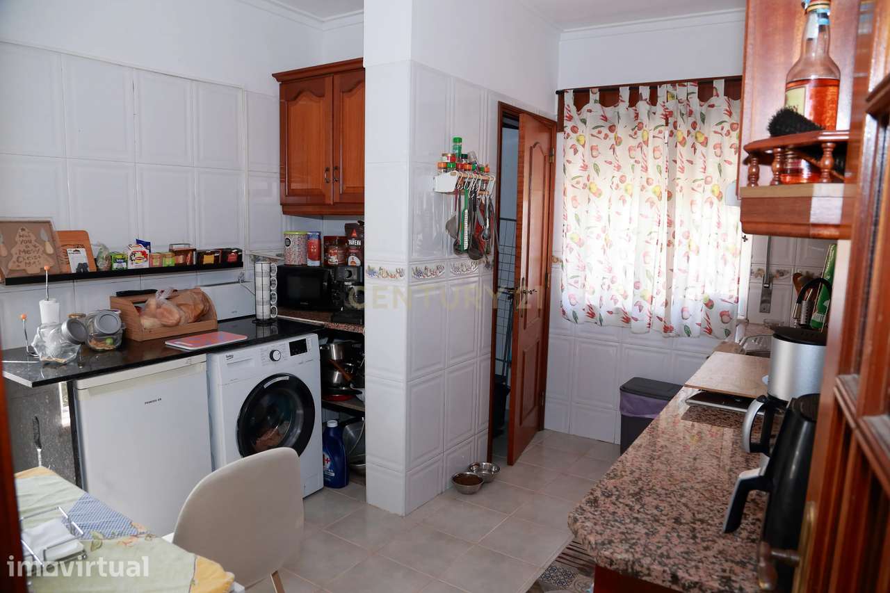 Apartamento T2, 1º andar na Qta. Courela, Paio Pires - Seixal - Grande imagem: 2/22