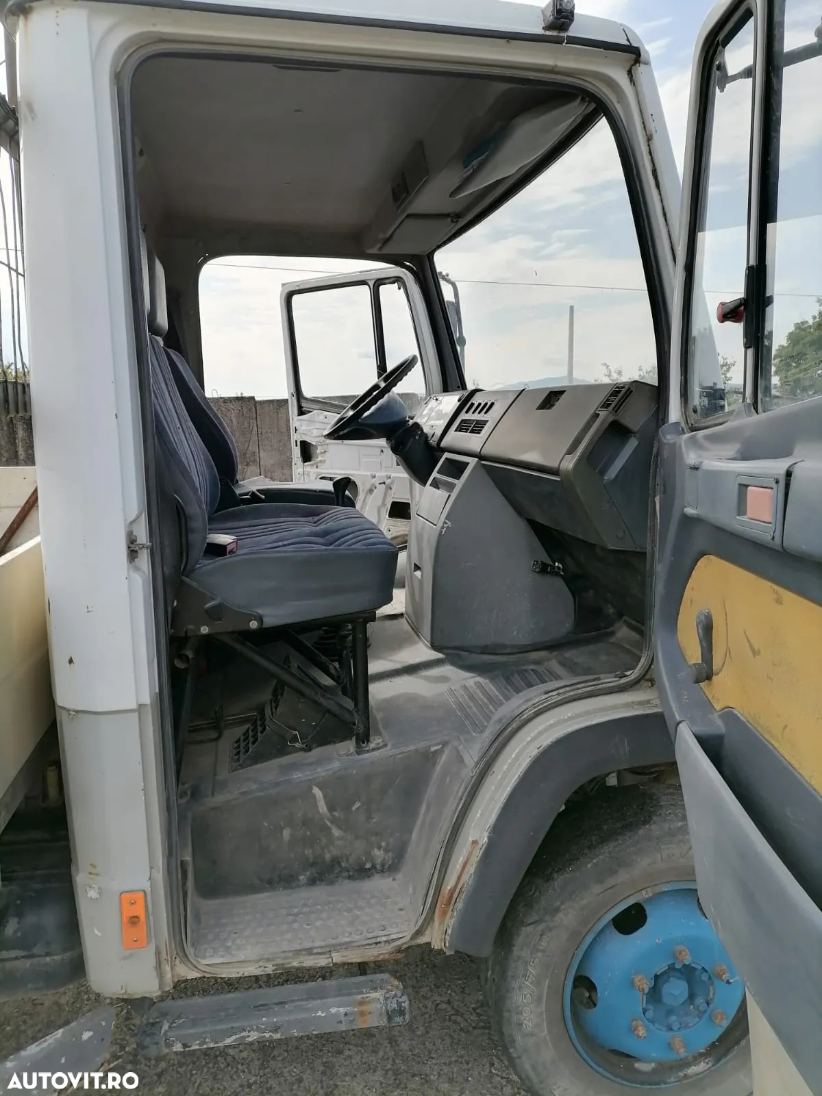 Mercedes-Benz Vario 812 - 13