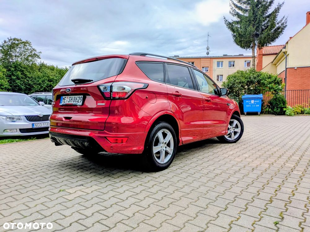 Ford Kuga 1.5 EcoBoost 2x4 ST-Line - 2