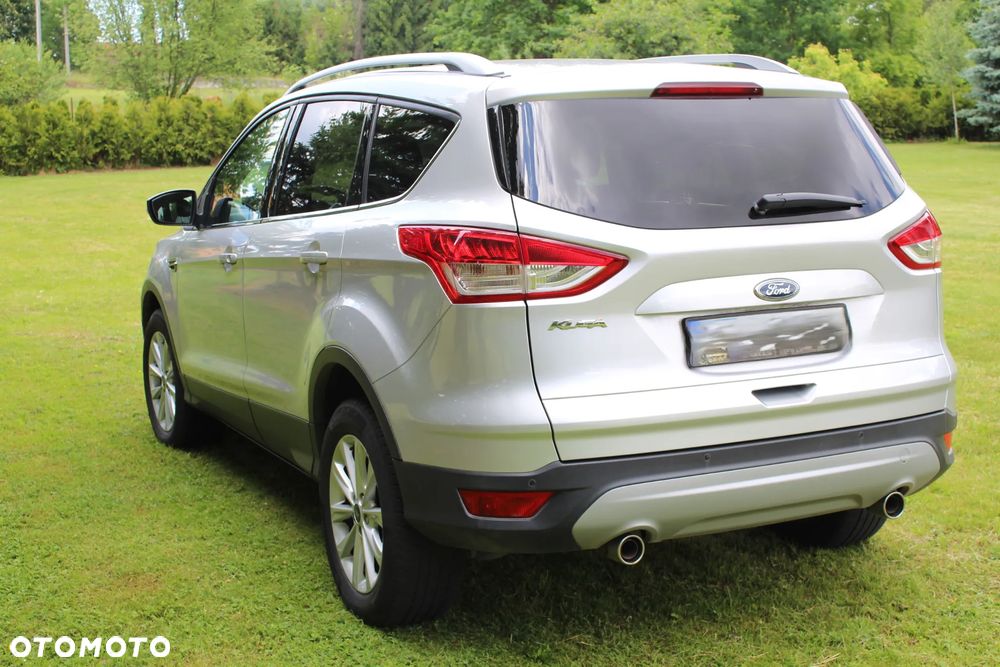 Ford Kuga 2.0 TDCi 4x4 Titanium - 4