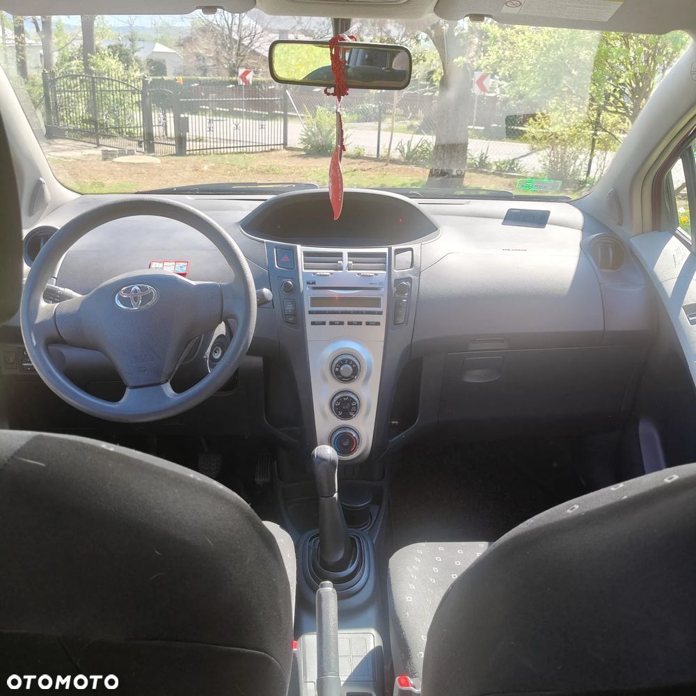 Toyota Yaris 1.0 VVT-i Life - 6