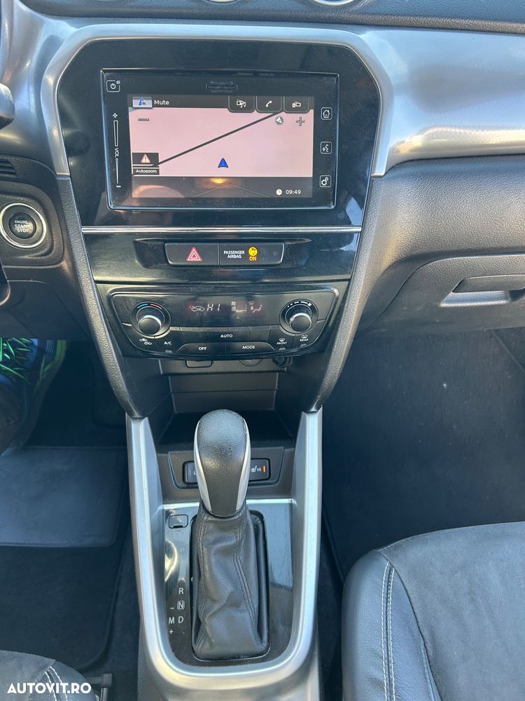 Suzuki Vitara 1.6 DDIS 4X4 Luxus Aut. - 31