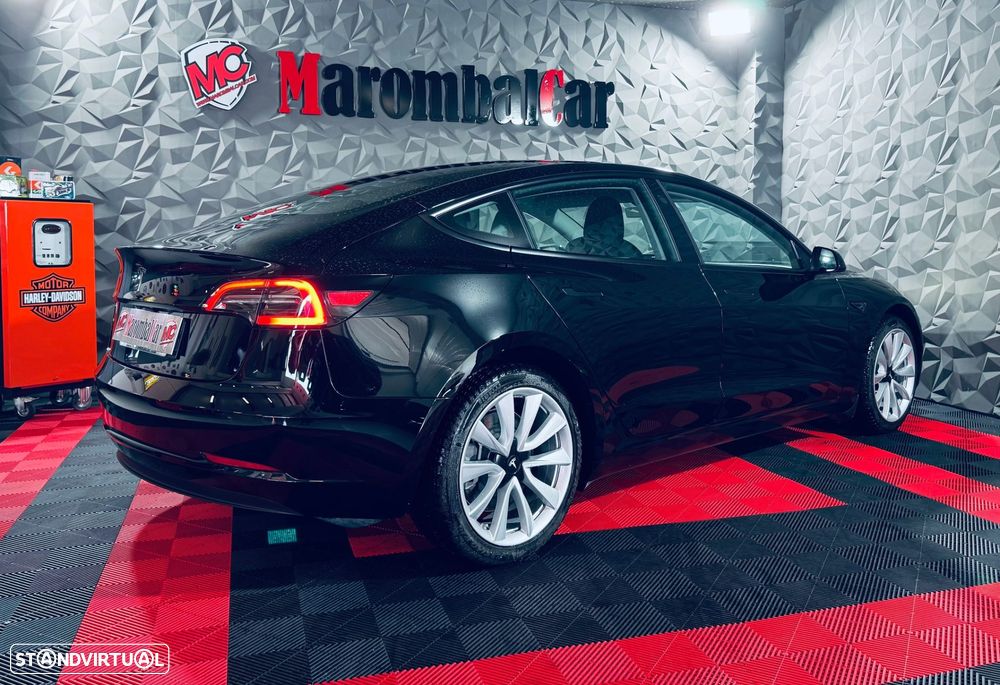 Tesla Model 3 - 2