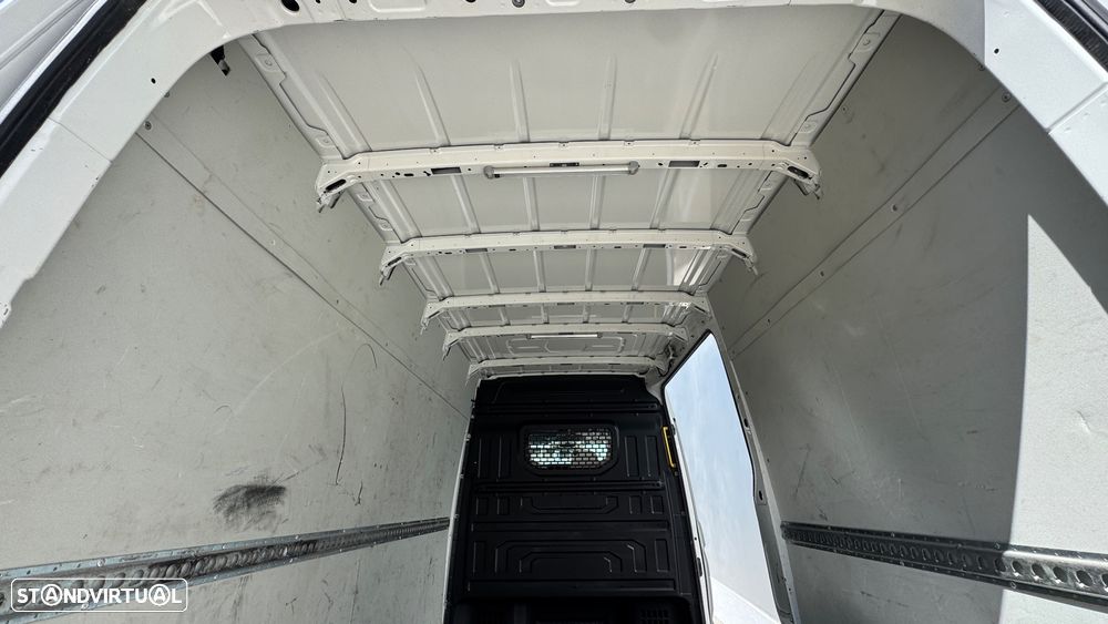 VW Crafter 35 2.0 TDI L3 H3 - 20