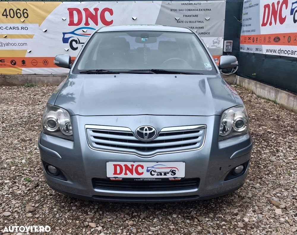 Toyota Avensis 2.0 D-4D Executive - 3