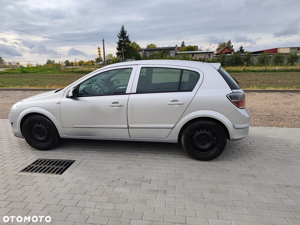 Opel Astra - 33