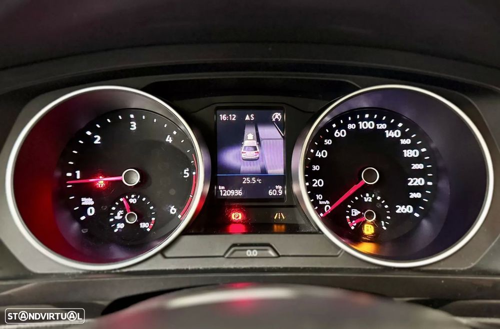 VW Tiguan 1.6 TDI Confortline - 35