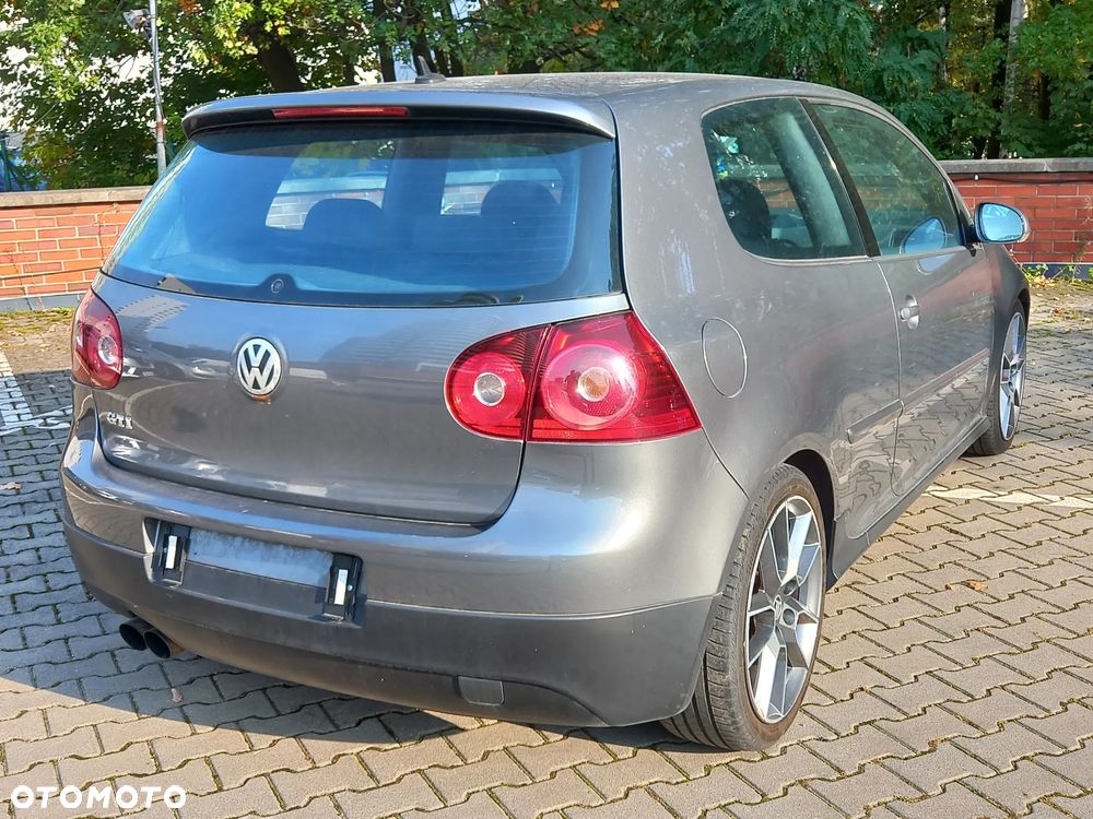 Volkswagen Golf 2.0 GTI - 2