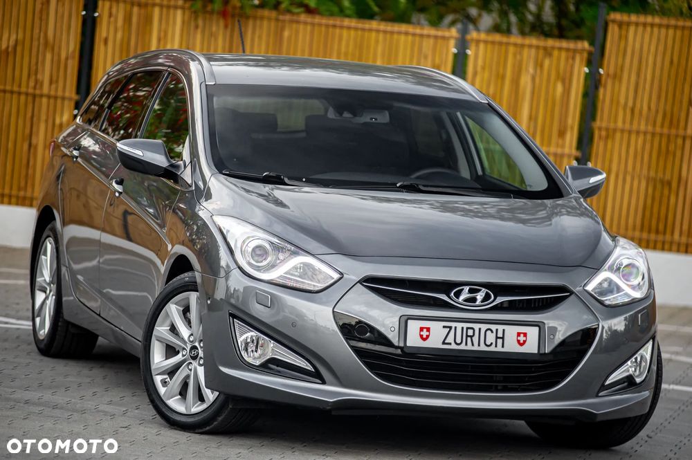 Hyundai i40 i40cw 1.7 CRDi Automatik Fifa World Cup Edition Gold - 12