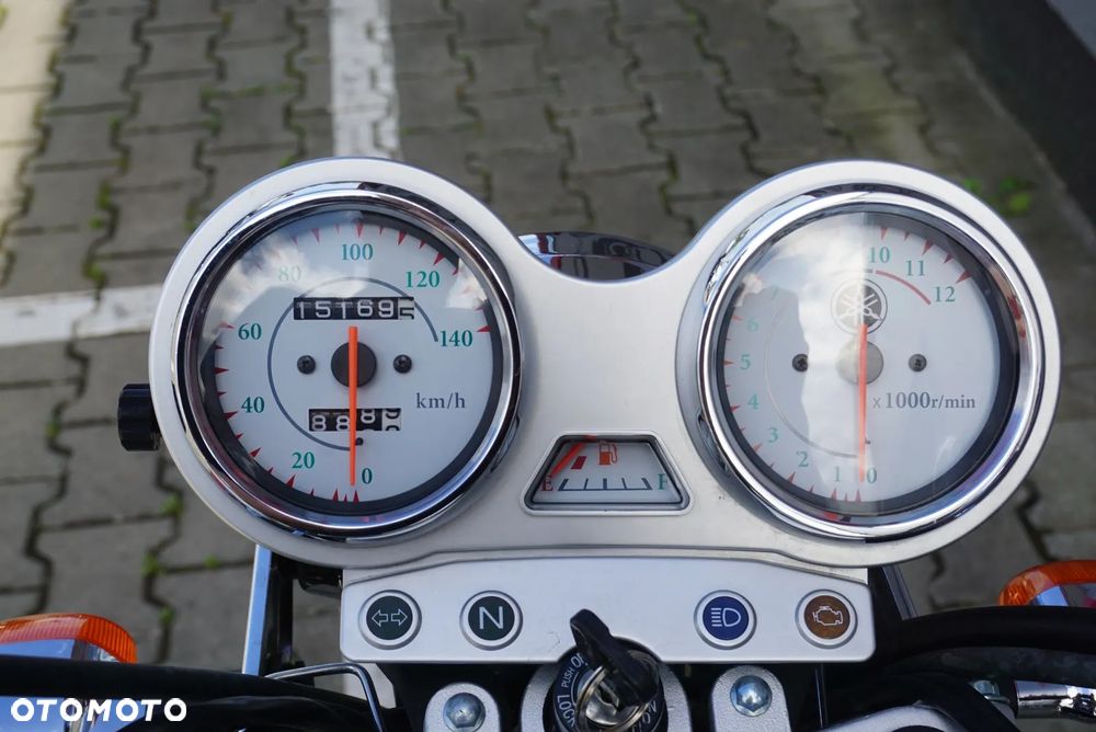 Yamaha YBR - 9