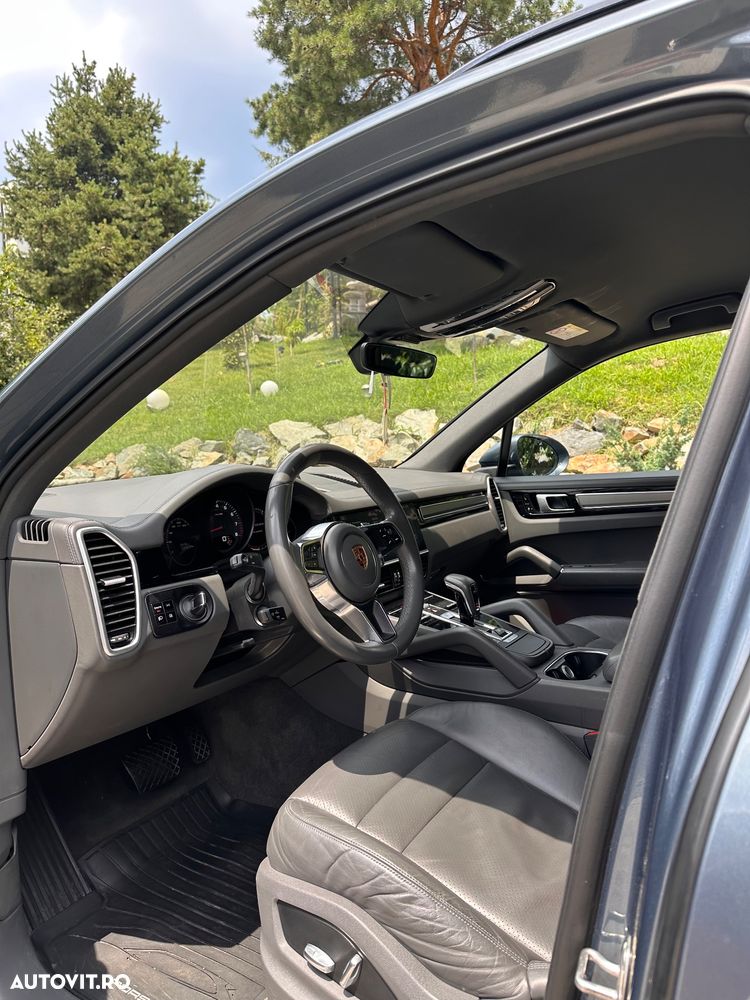 Porsche Cayenne Tiptronic S - 10