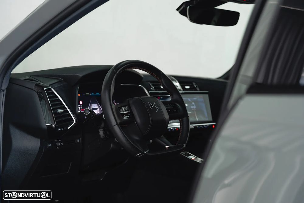 DS DS7 Crossback E-Tense Performance Line EAT8 - 23