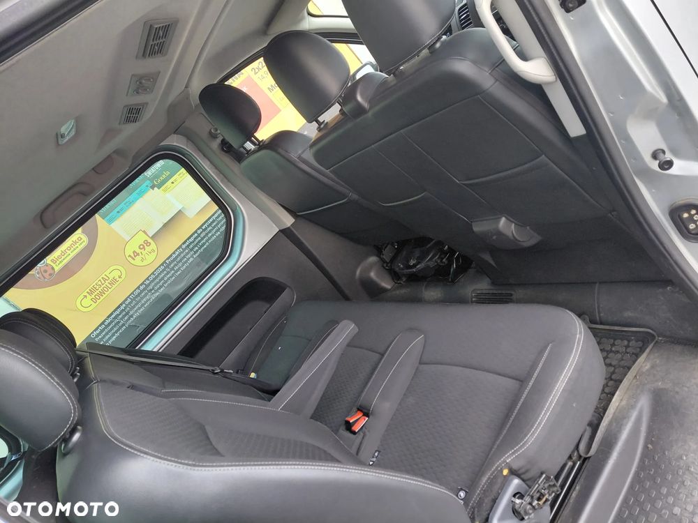 Opel Vivaro L2H1 2,9t Elegance Business - 21
