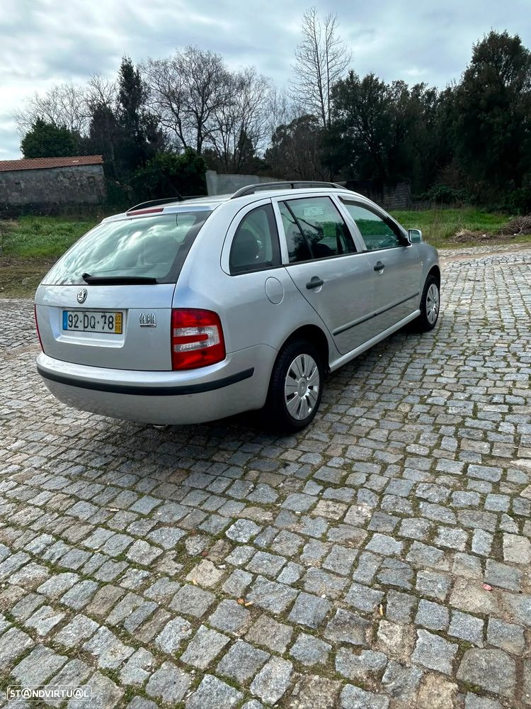 Skoda Fabia Break 1.2 Elegance - 8