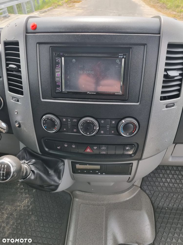Volkswagen Crafter - 13