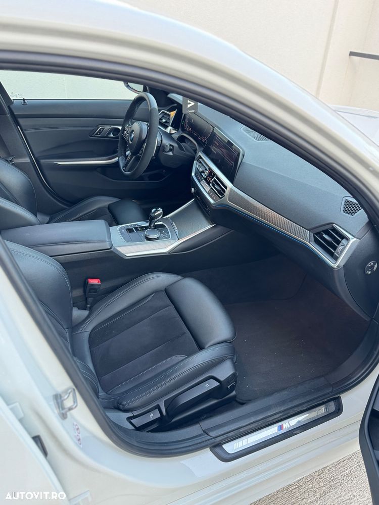 BMW Seria 3 330e Aut. M Sport - 12