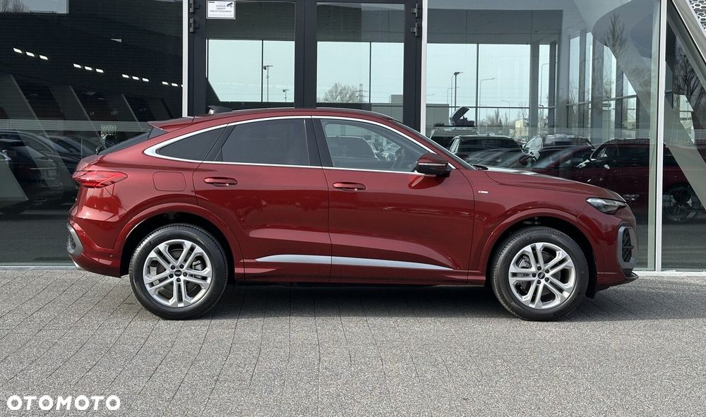 Audi Q5 Sportback - 4