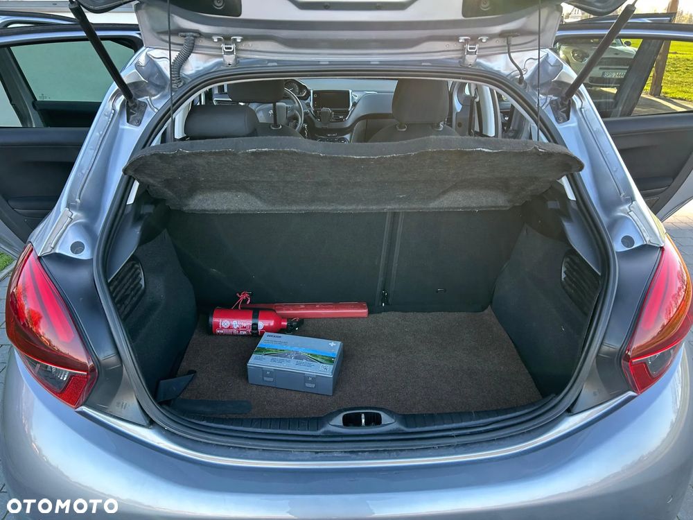 Peugeot 208 PureTech 82 Stop & Start Signature - 10