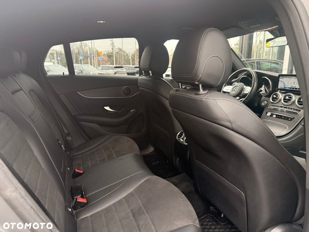 Mercedes-Benz GLC - 16