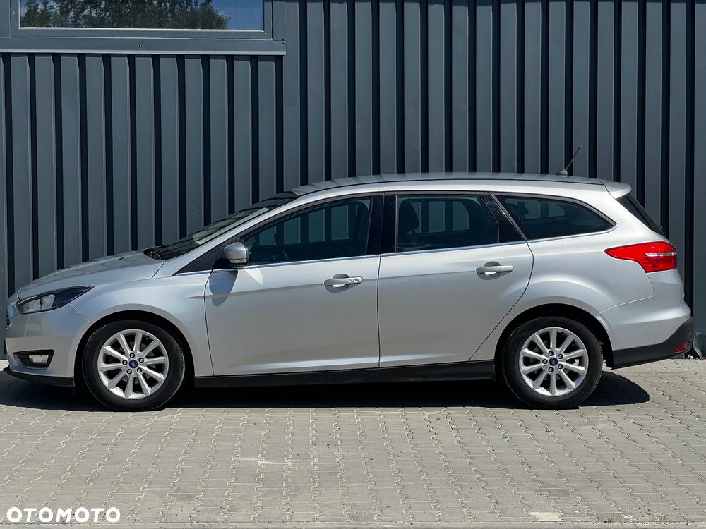 Ford Focus 1.5 TDCi Titanium PowerShift - 6