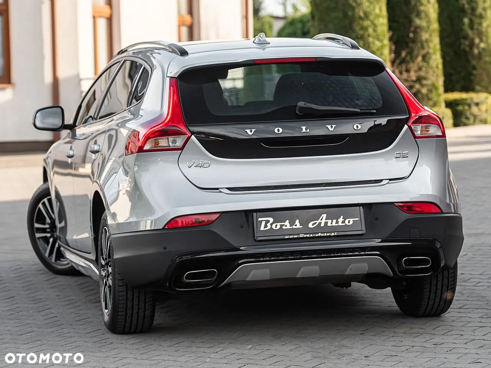 Volvo V40 Cross Country D2 Momentum - 9