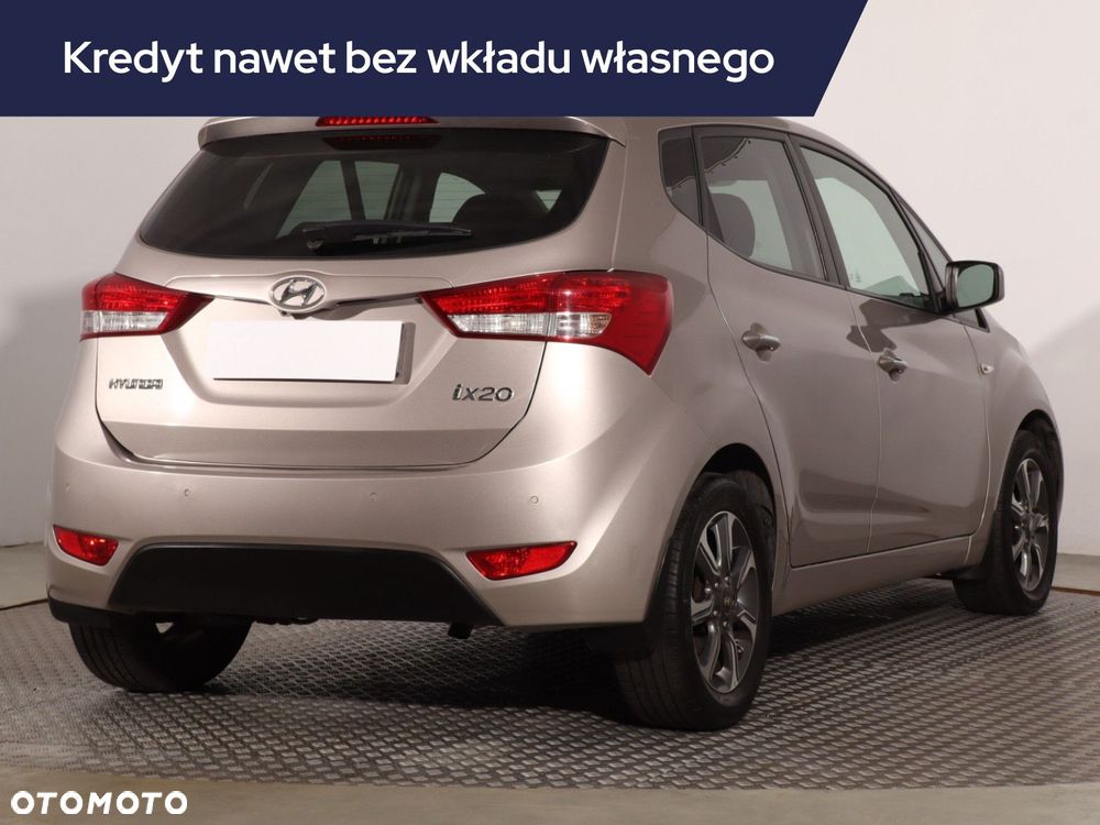 Hyundai ix20 - 7