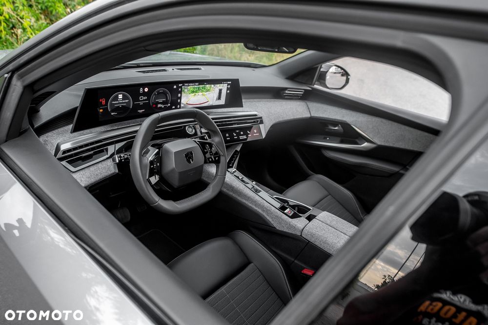 Peugeot 3008 1.2 PureTech mHEV Allure Pack S&S e-DCS6 - 14