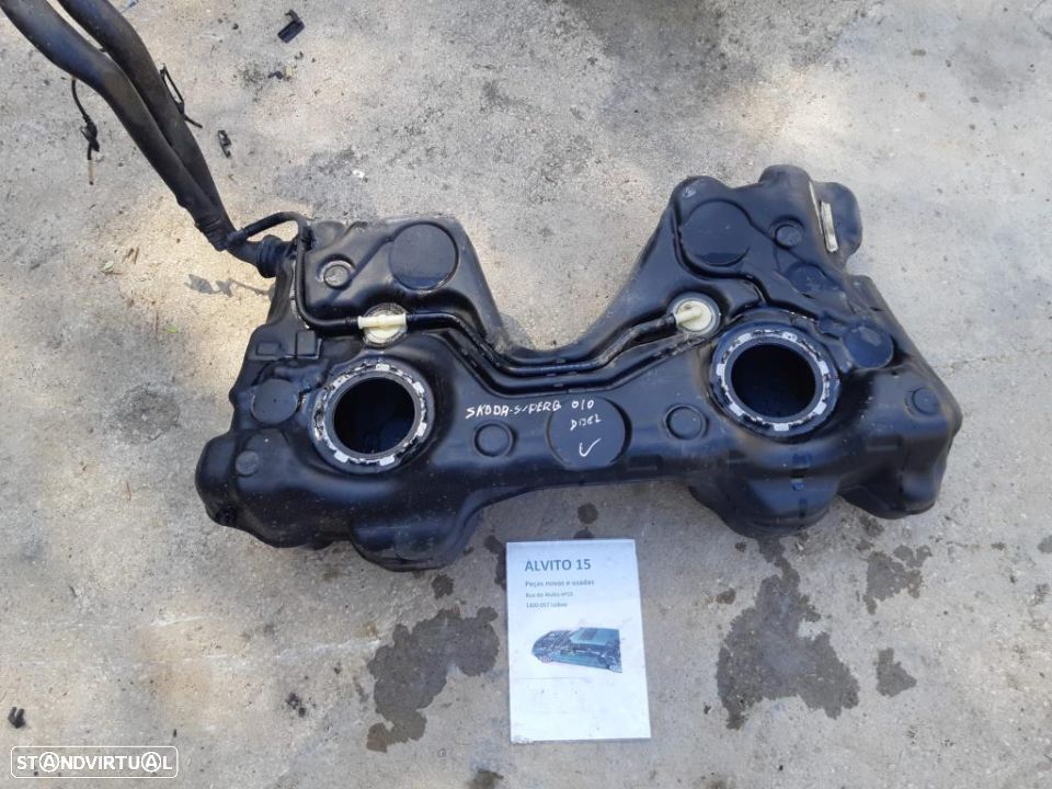 depósito de combustível  Skoda Superb 2010 - 1