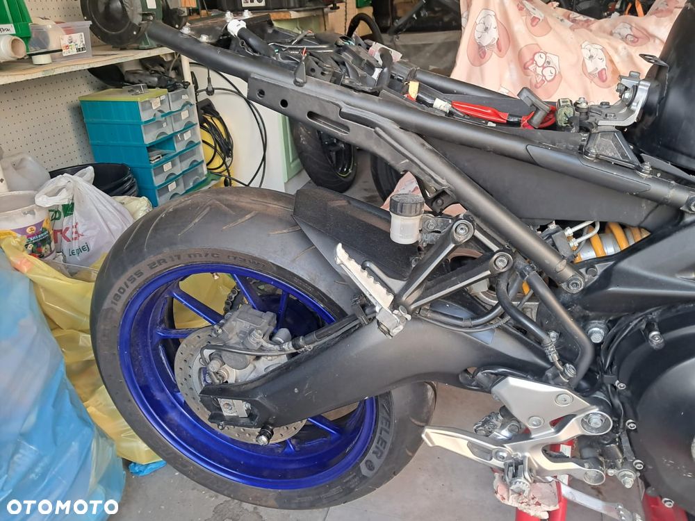 Yamaha MT - 8