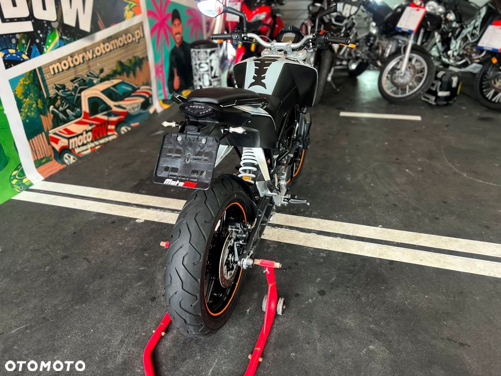KTM Duke - 33