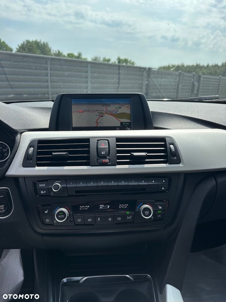BMW Seria 4 420d Sport-Aut Luxury Line - 11