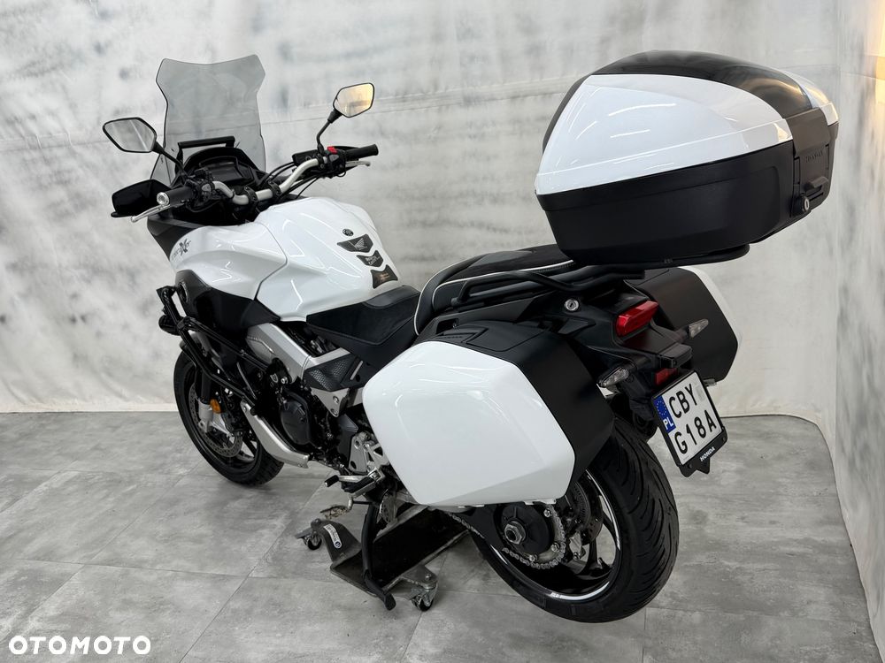 Honda VFR - 3