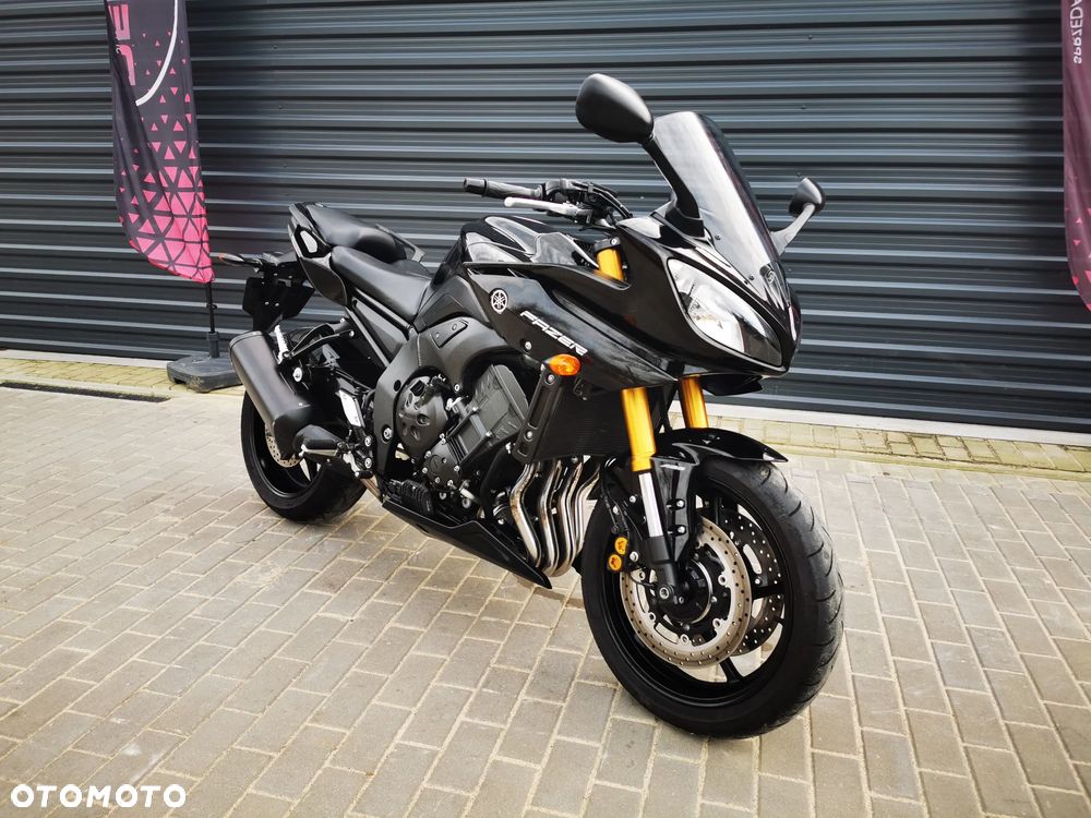 Yamaha FZ8 - 1